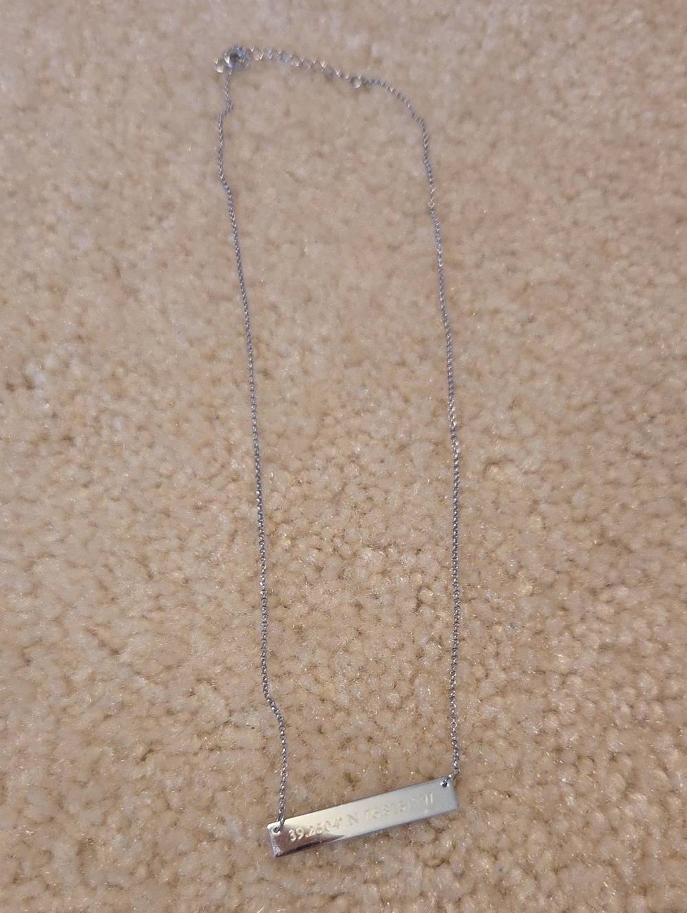 Minimalist Silver Bar Necklace – Polished Silver Pendant